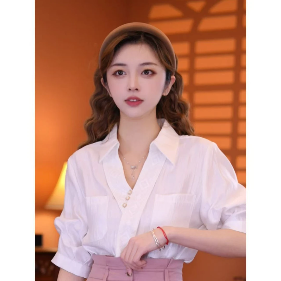 乐乐【白霜之约】港味复古时尚气质薄款显瘦设计上衣01717