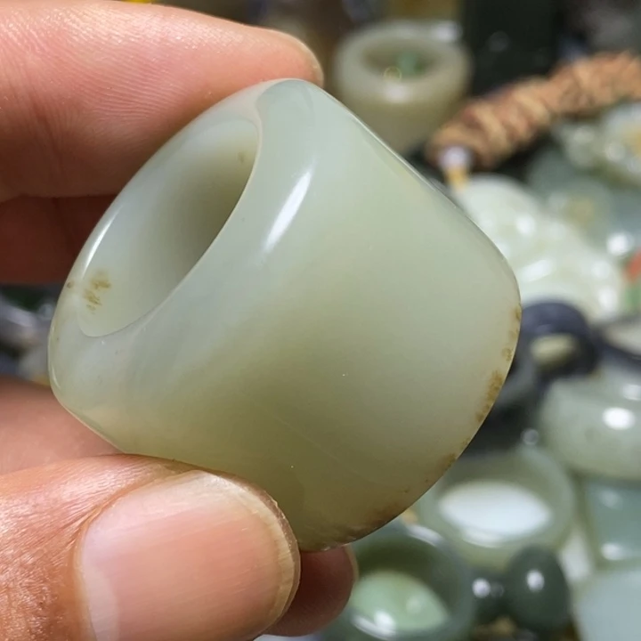 和田玉（糖玉）颈饰未镶嵌b****7