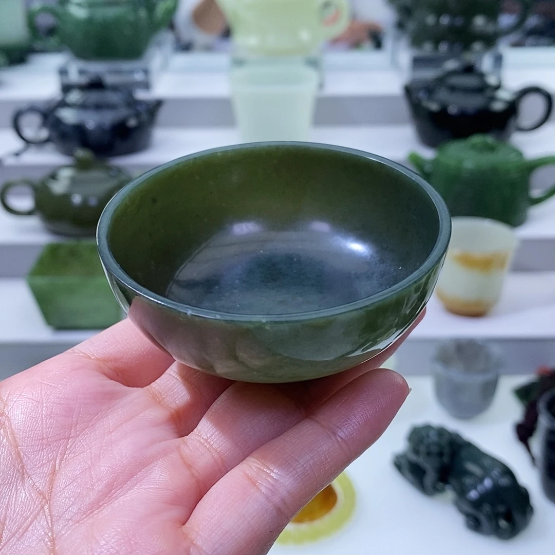 和田玉未镶嵌挂件杯子