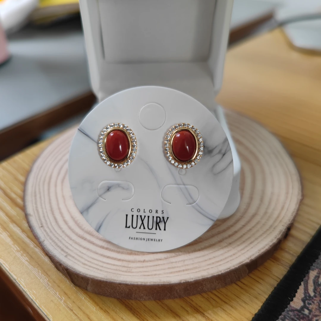 天然原矿南红镶嵌合金耳钉