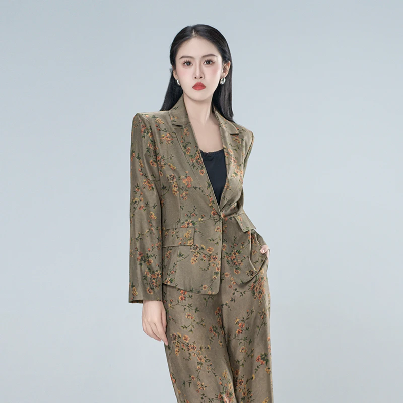 青娘子-（百善）斜纹绸真丝正肩碎花阔版时尚百搭短款西装外套609