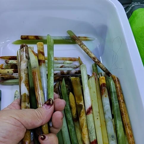 蛇纹石玉未镶嵌发簪