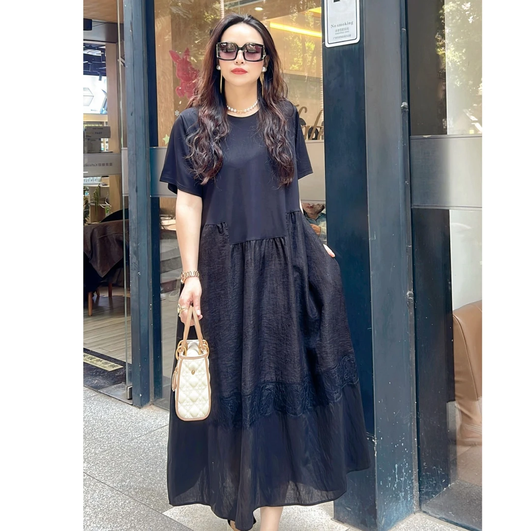 H32661 对称设计款圆领暗纹气质显高连衣裙