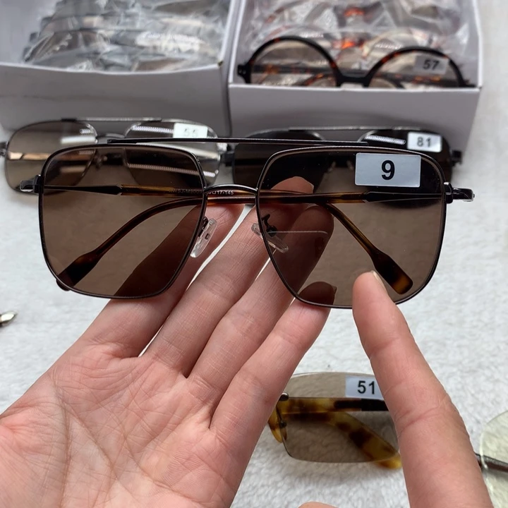 中茶色全框眼镜9