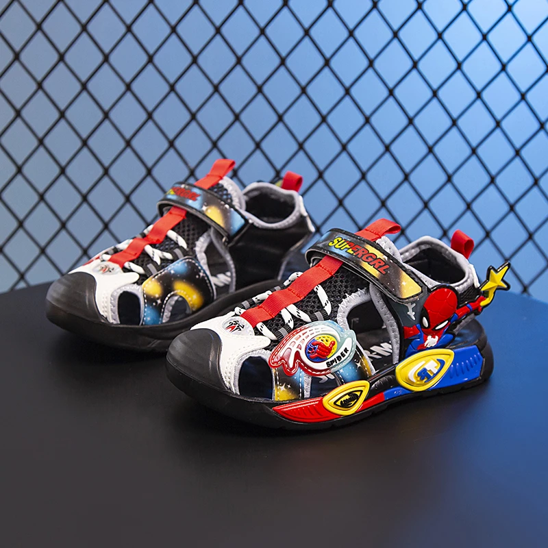 休闲夏季女包头男沙滩鞋凉鞋运动鞋男童通勤风