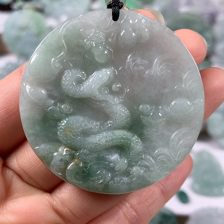 颈饰未镶嵌翡翠蛇牌有棉感福利