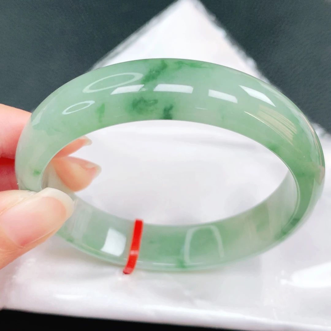 翡翠未镶嵌手镯60圈