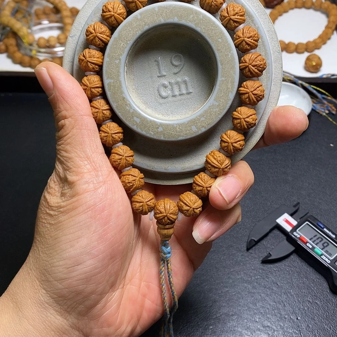 吊坠猴头核桃全品11左右粗筋三棱手持45号