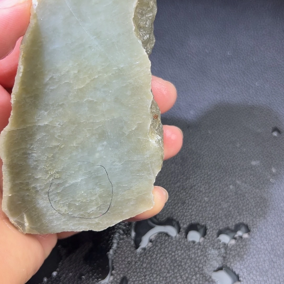 和田玉（糖玉）未镶嵌手镯