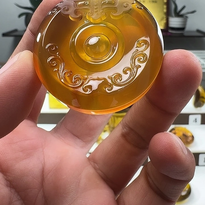 琥珀未镶嵌颈饰仿古圆