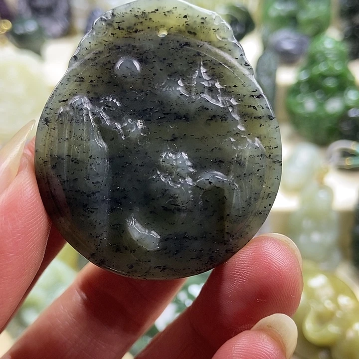 和田玉未镶嵌颈饰