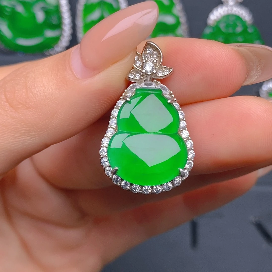 颈饰银S925镶嵌翡翠