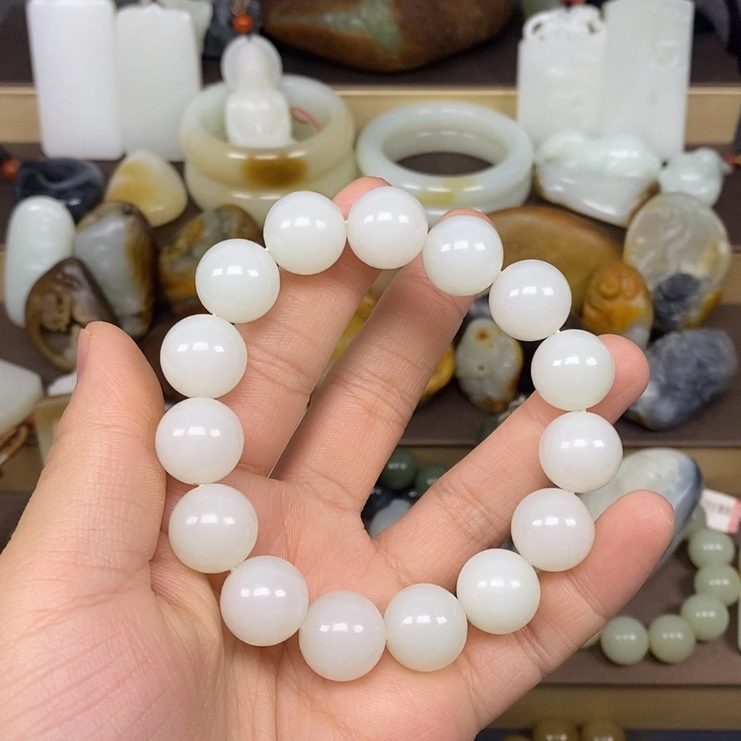 和田玉未镶嵌手串