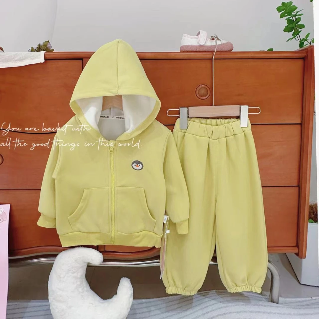 28035小企鹅可爱百搭洋气连帽开衫套装女童新款春秋款