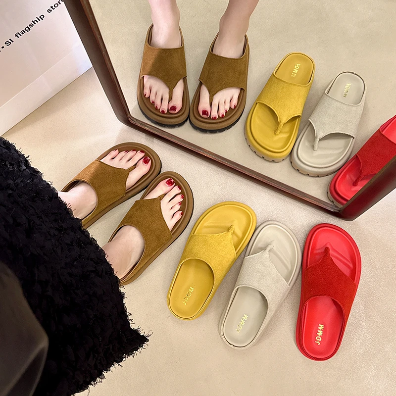 2025韩版时尚夹趾平底休闲百搭女夏季沙滩软底人字拖网红外穿