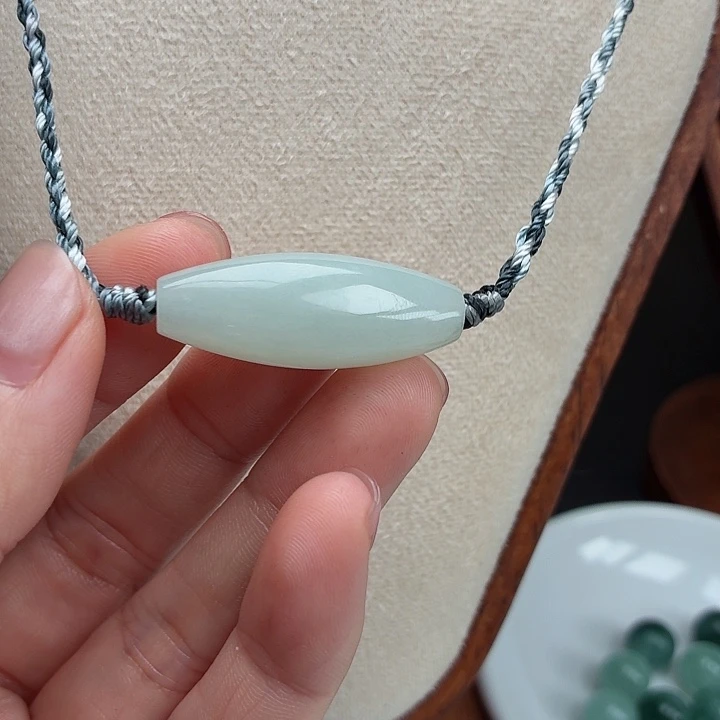 翡翠未镶嵌颈饰天然A货翡翠