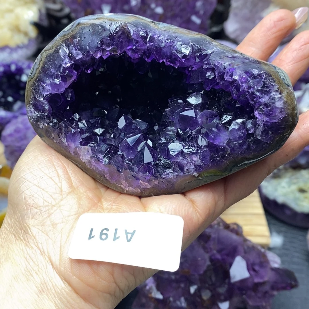 未镶嵌大型摆件（非配饰）水晶