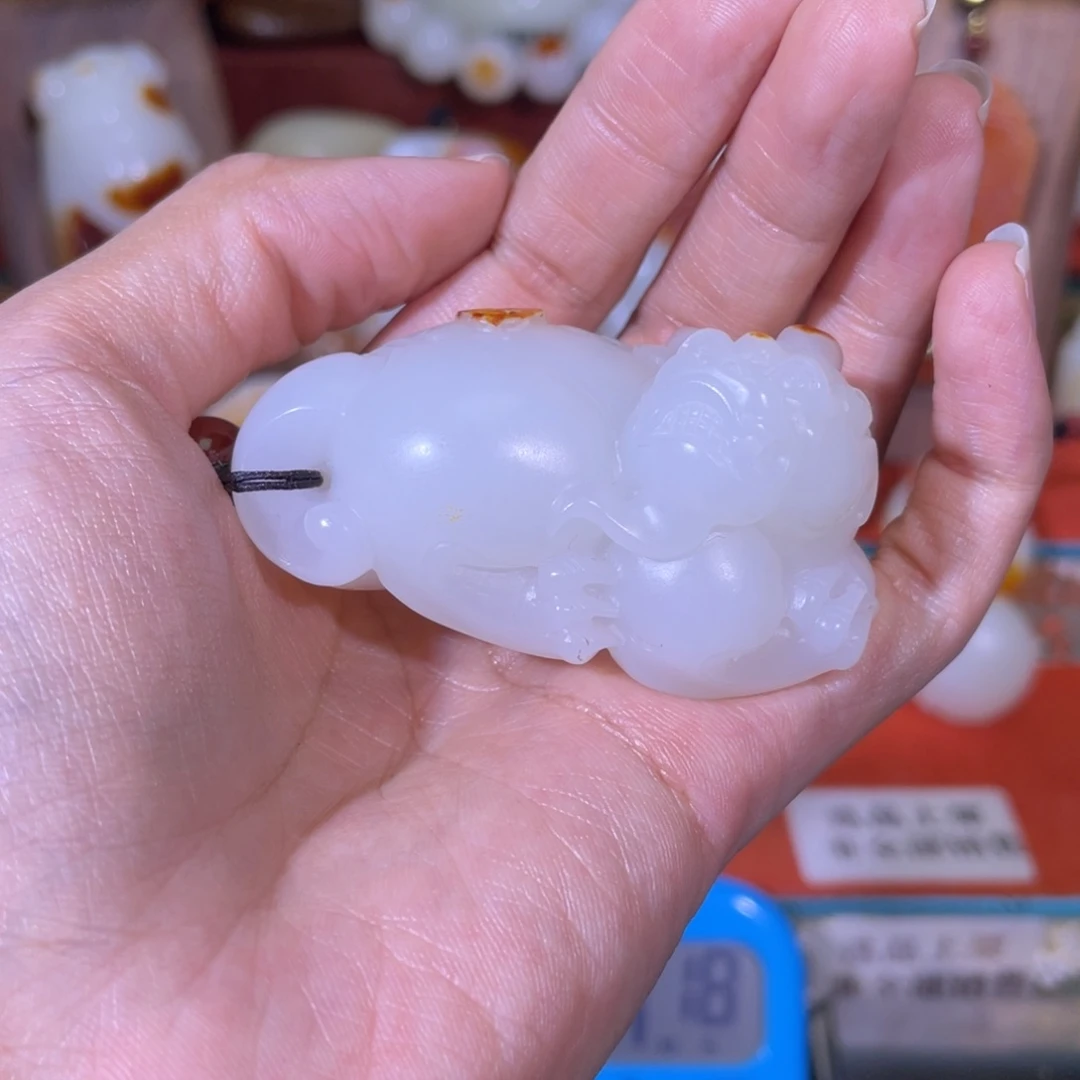 用***2和田玉未镶嵌把件