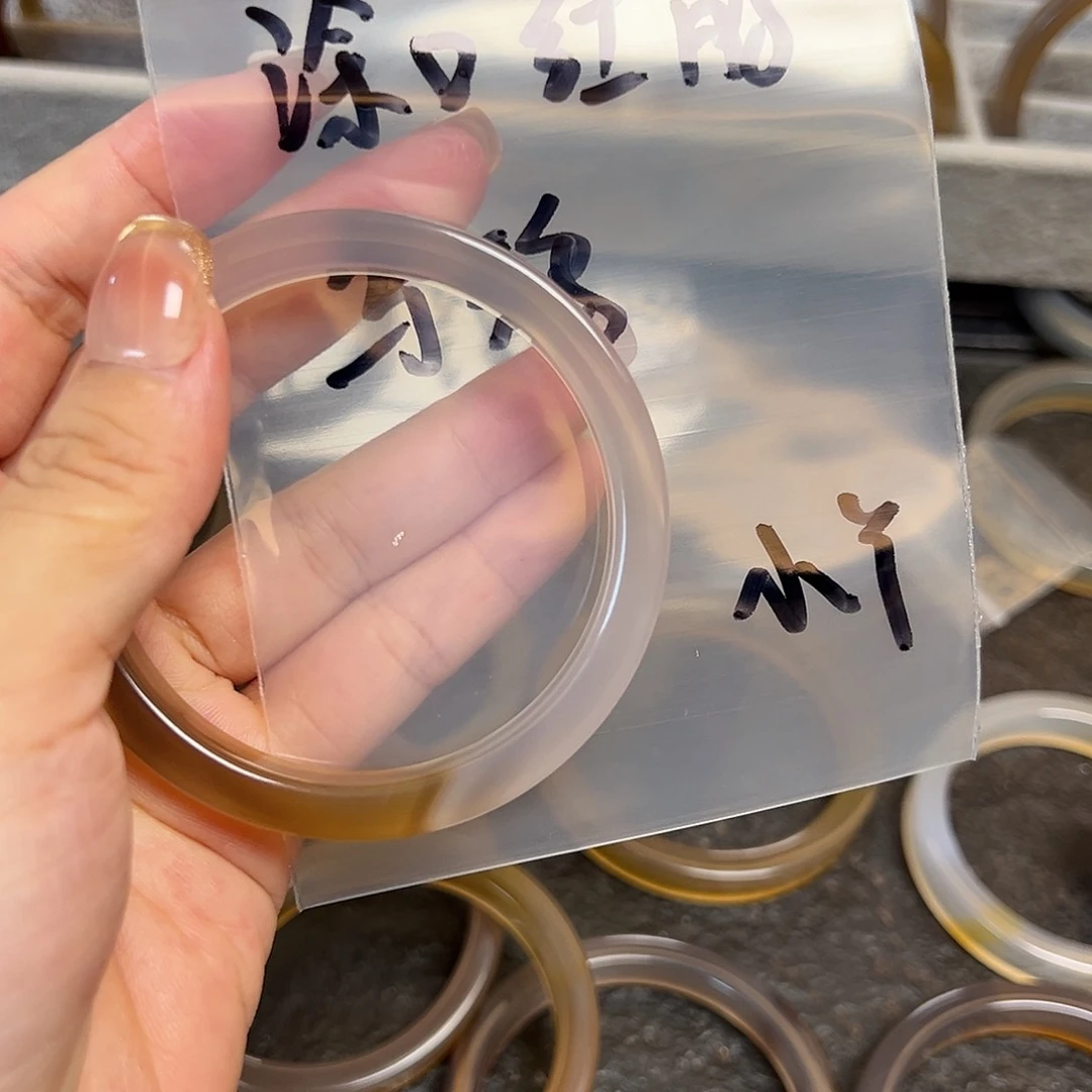 涂***鸦玛瑙/玉髓未镶嵌珠宝半成品