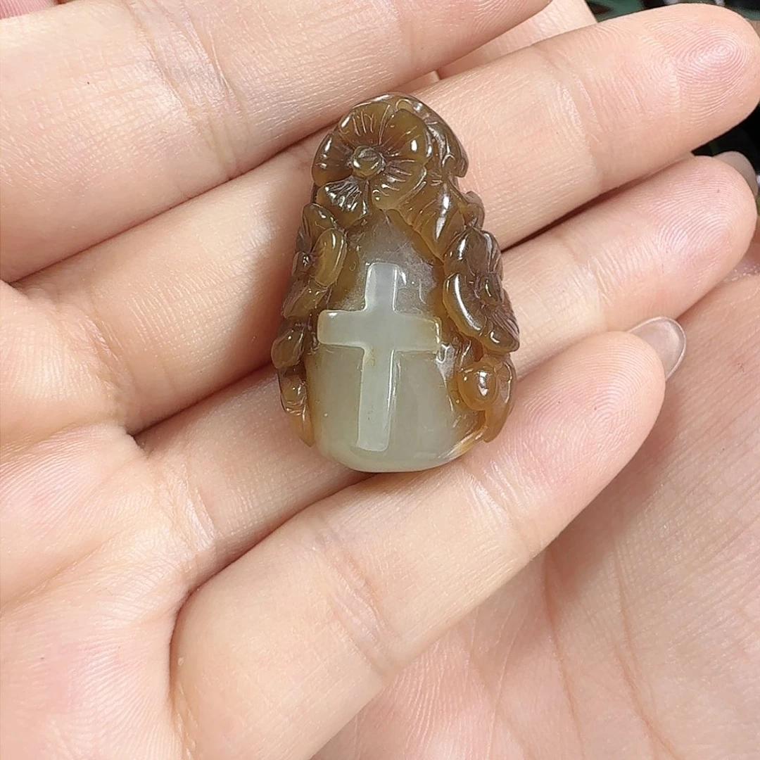颈饰未镶嵌和田玉