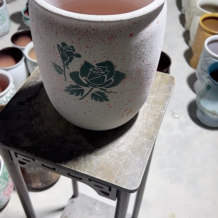 高度26厘米口20厘米