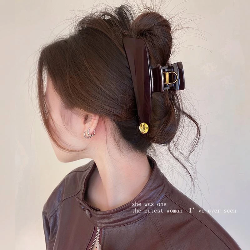 设计感~早春高端金标抓夹女2025新款高级感鲨鱼夹发夹后脑勺夹子