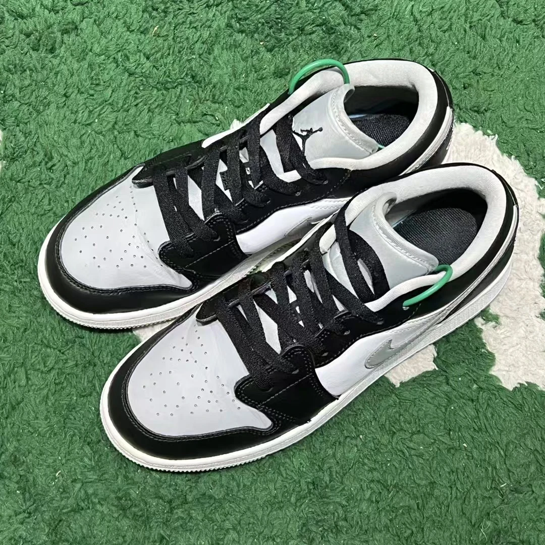 39码/ AJ1 黑灰 板鞋 低帮 553560
