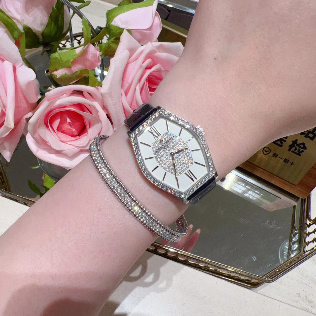 99新 Vacheron Constantin/江诗丹顿 马耳他25530石英34.4*28.4盘