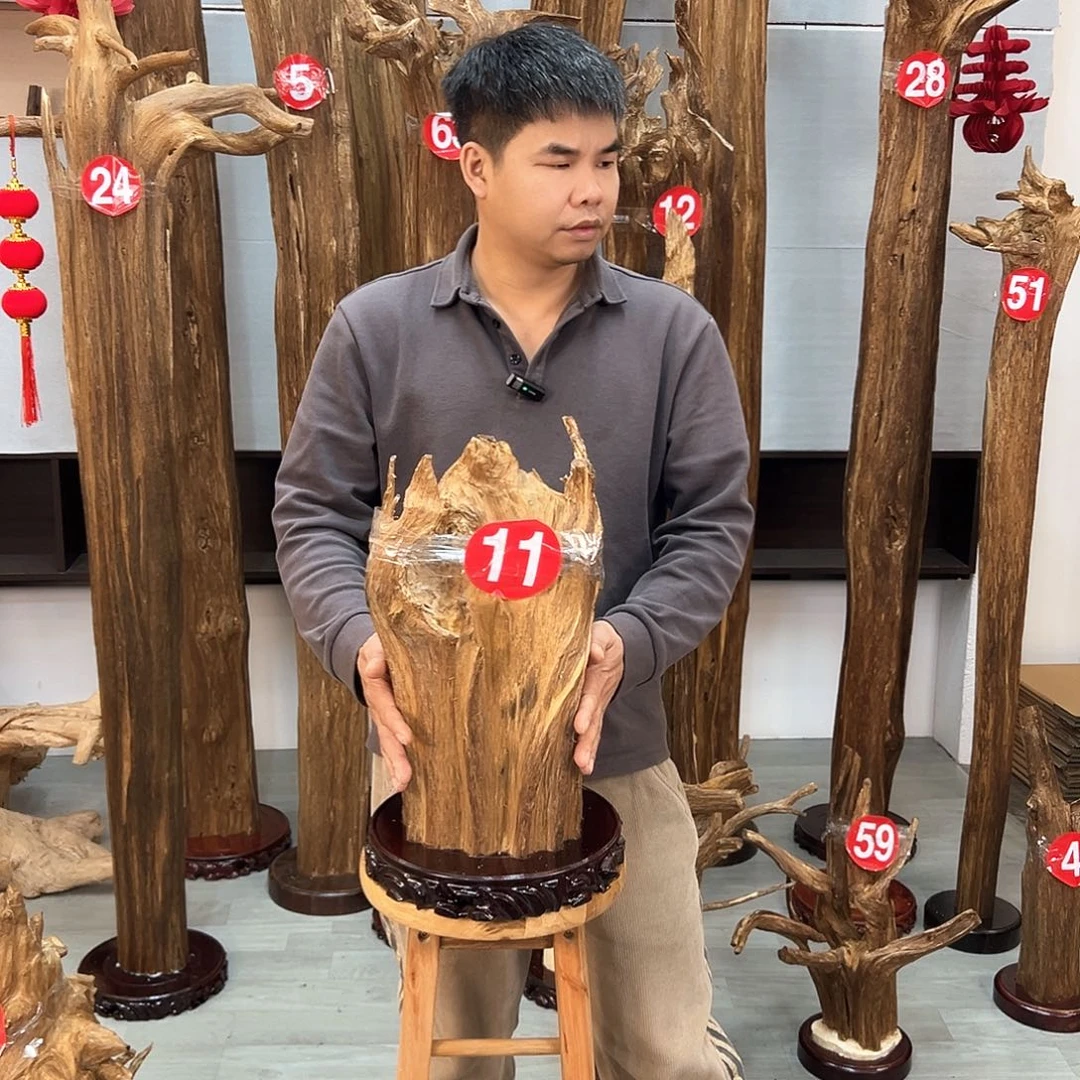 沉香摆件同*沉香摆件