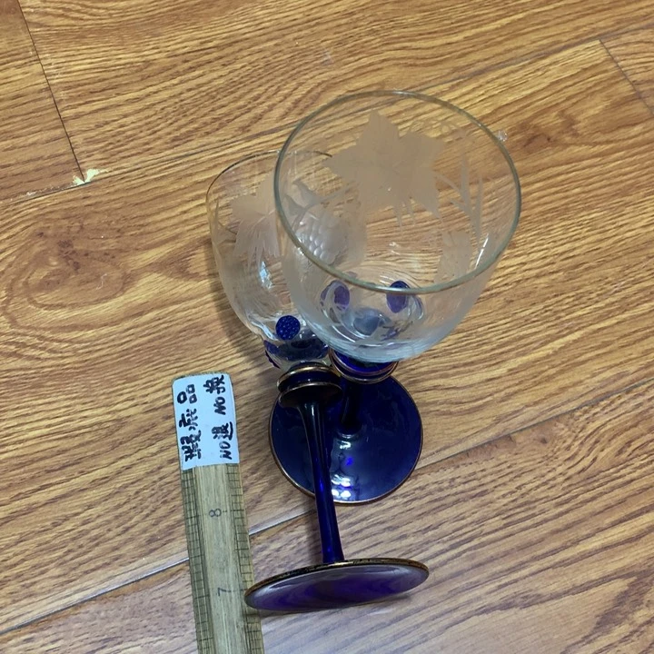 乐***天瓷片没想到他竟然说他要离开这个圈子