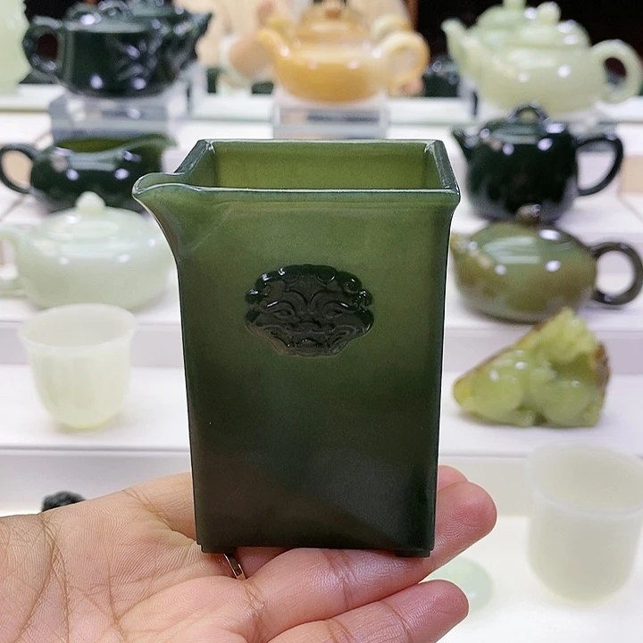 未镶嵌和田玉挂件公道杯