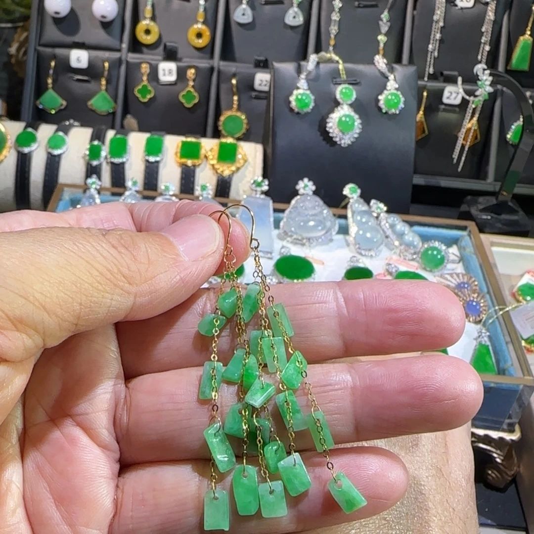 翡翠18K金镶嵌颈饰耳钩