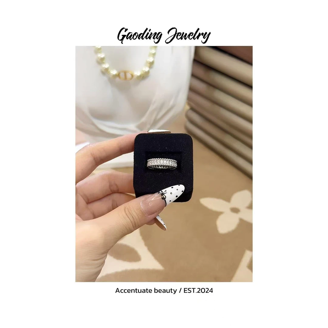 《纷繁》满钻珠珠排钻V70轻奢时尚情侣小众欧美个性叠戴围巾