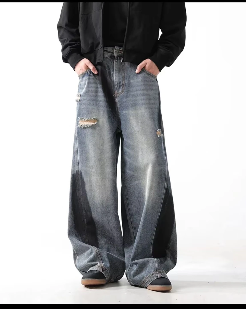 男士美式破洞脏脏弯刀潮流牛仔裤宽松水洗直筒休闲裤复古裤子男女