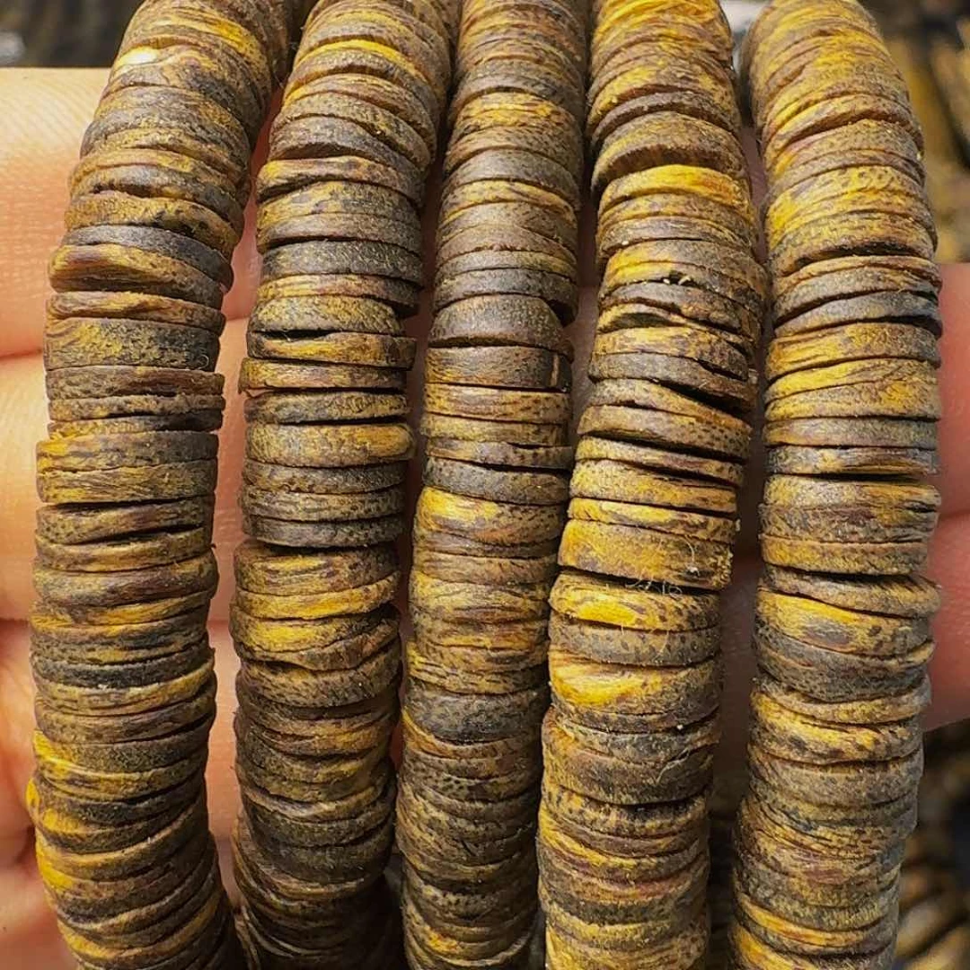 沉香手串沉水红油虫漏卡八8.5克多样性发一