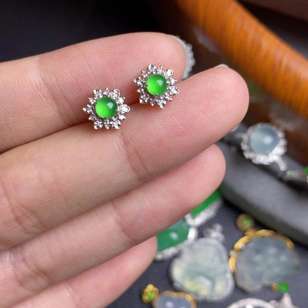 翡翠耳饰18K金镶嵌18Ｋ金蛋面耳钉