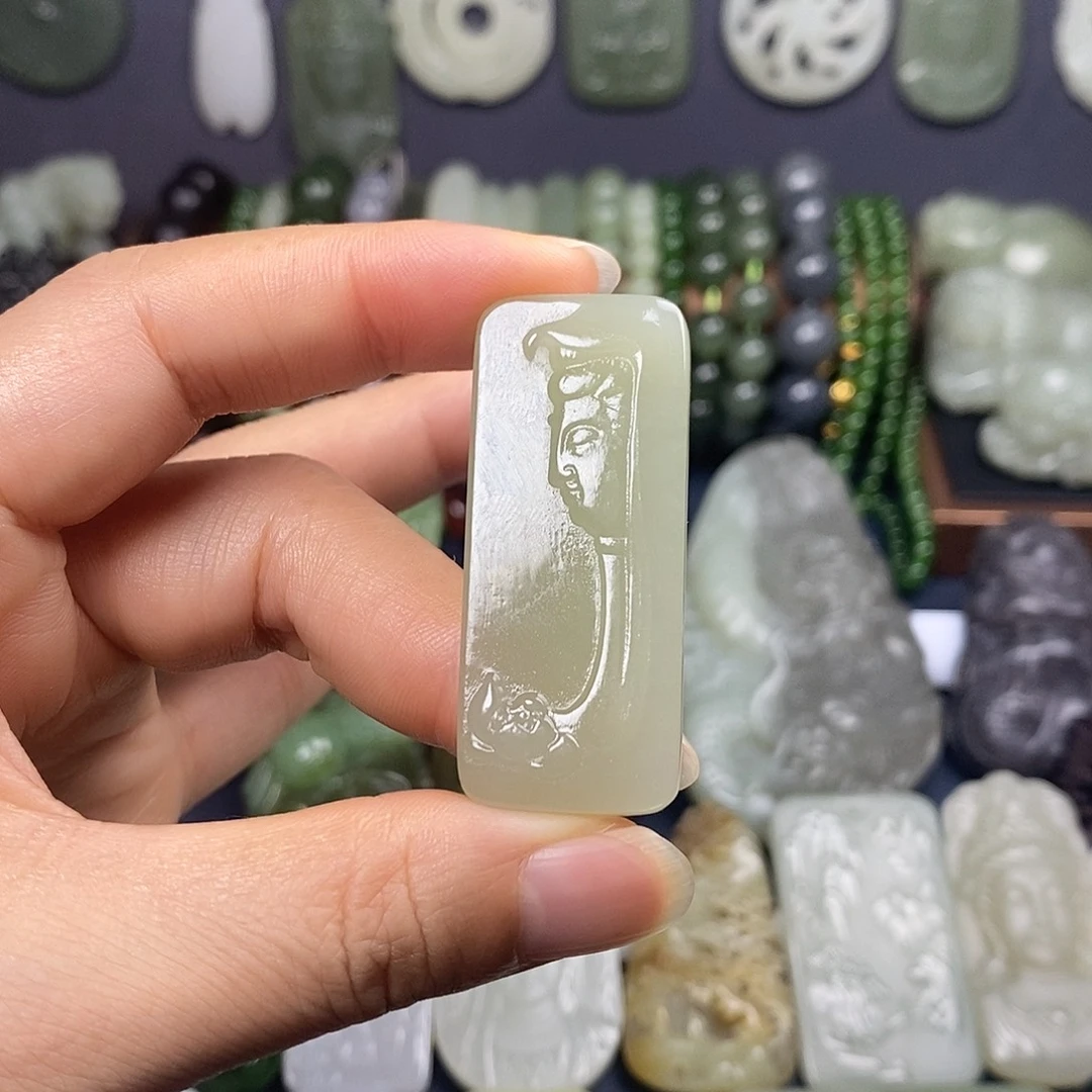颈饰未镶嵌和田玉