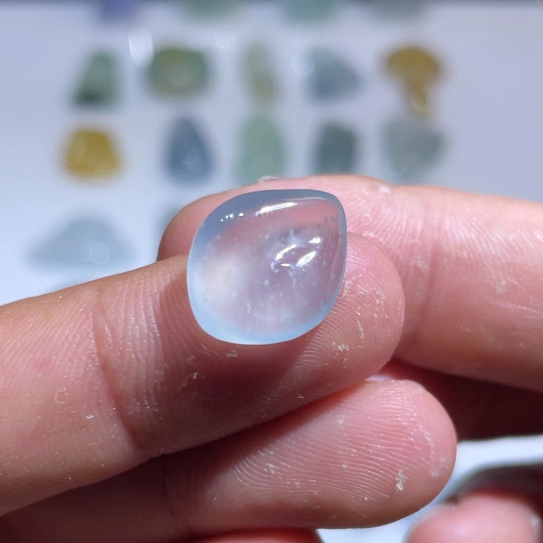 颈饰未镶嵌翡翠随形