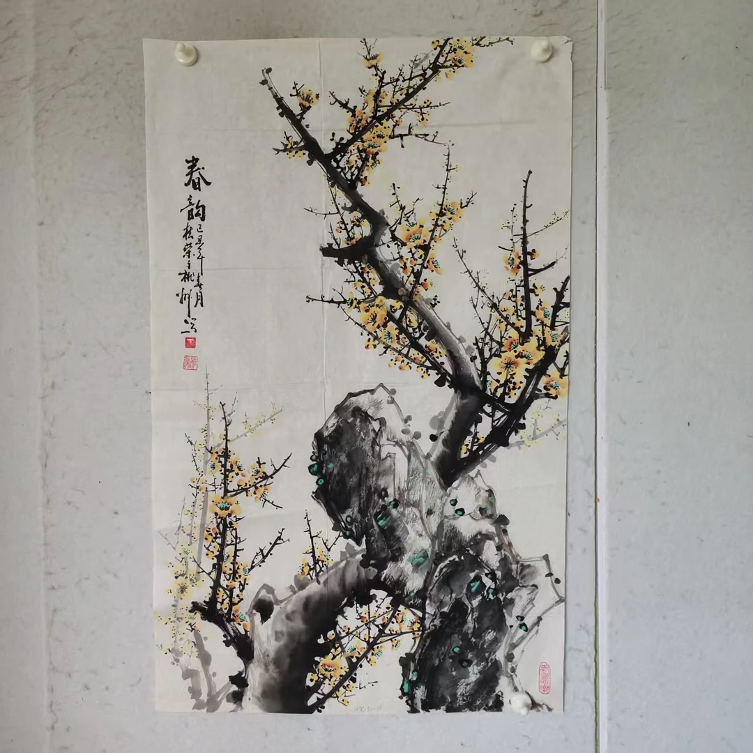 4659 多年前纯手绘老字画《梅花》（有折裂）  尺寸 97×60