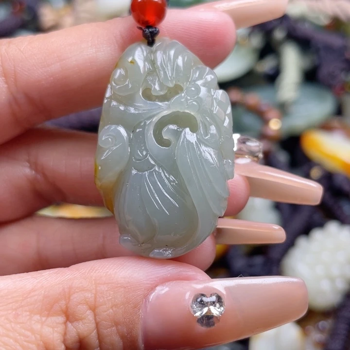 和田玉颈饰未镶嵌