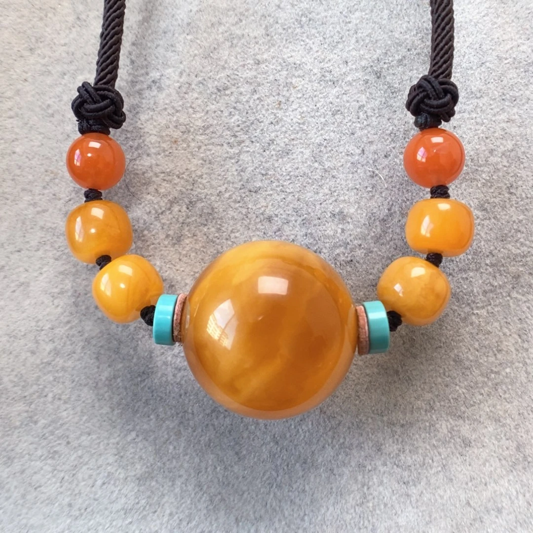 蜜蜡未镶嵌项链锁骨