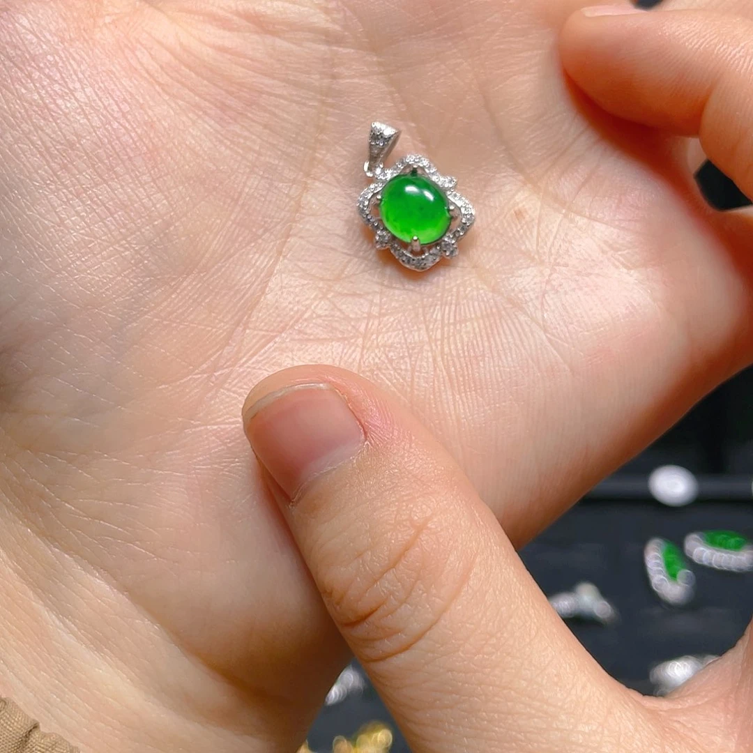 翡翠戒指银S925镶嵌吊坠