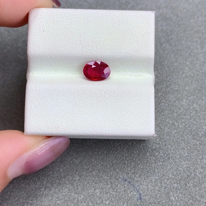 裸石未镶嵌红宝石缅甸鸽血红 0.94ct