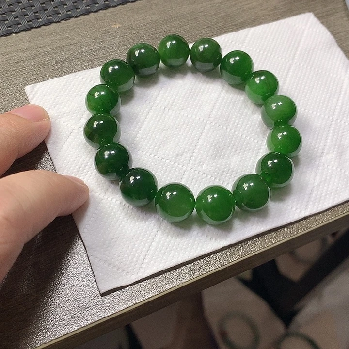 和田玉未镶嵌颈饰12.5卡