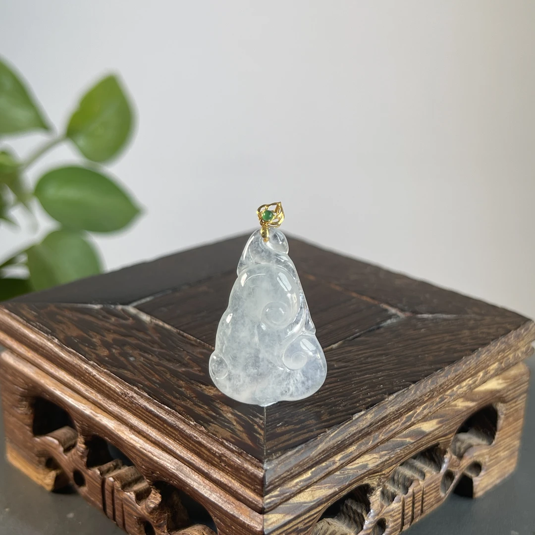 JCB05-102 天然翡翠缅甸A货 18K扣头如意