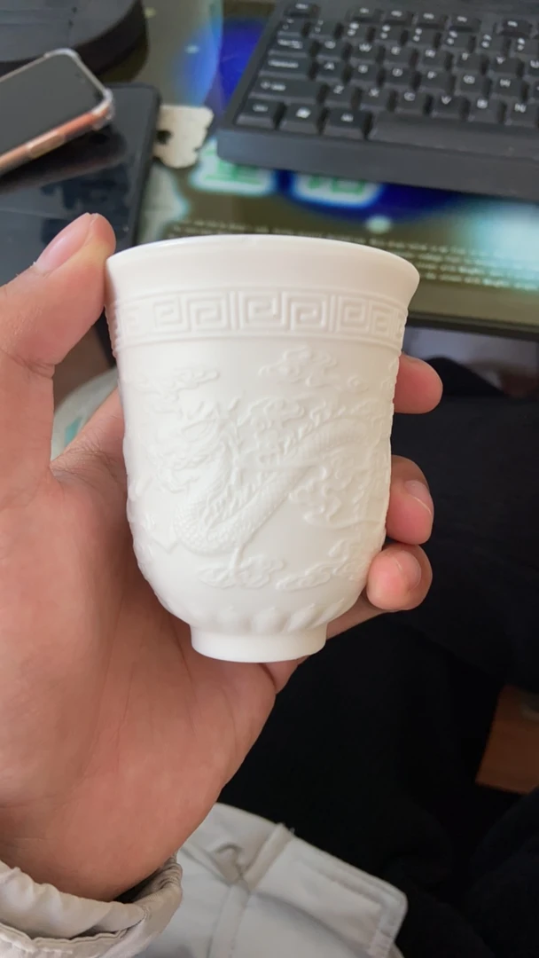 当代 陶瓷茶杯龙凤呈祥主人杯