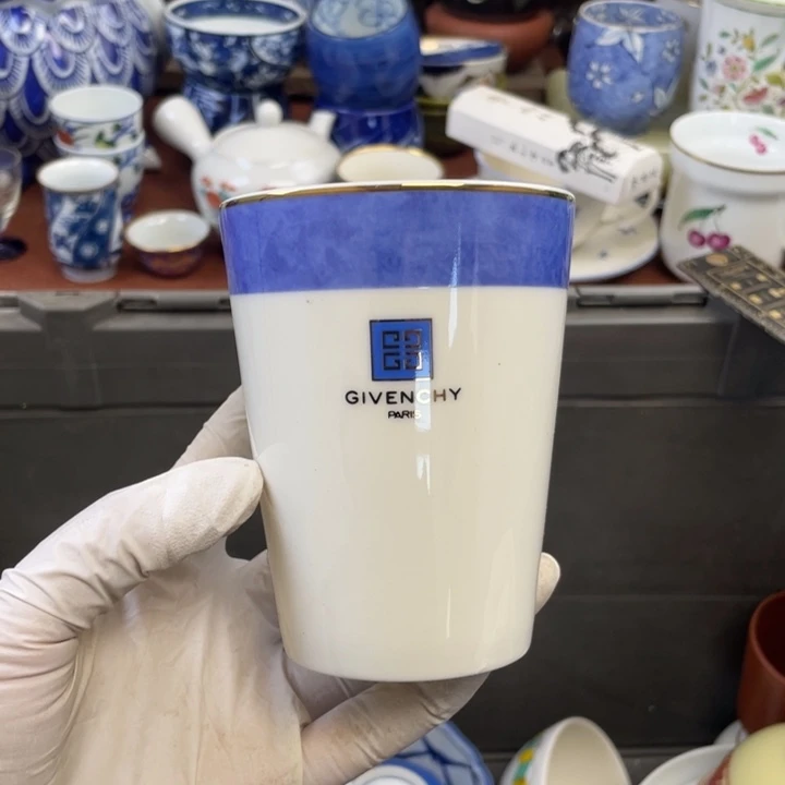 他家瓷器真美…开播了