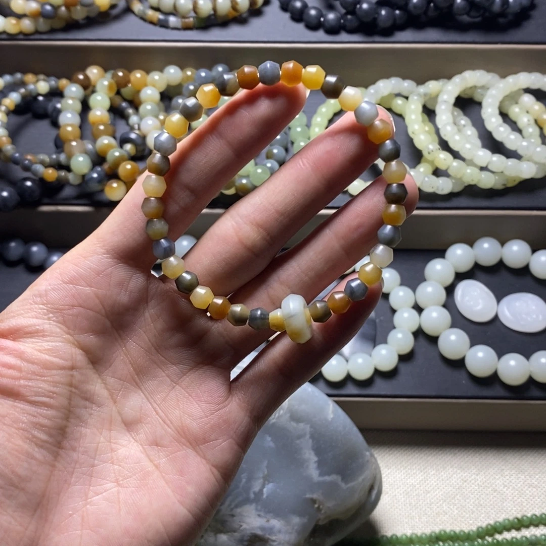 和田玉未镶嵌手链