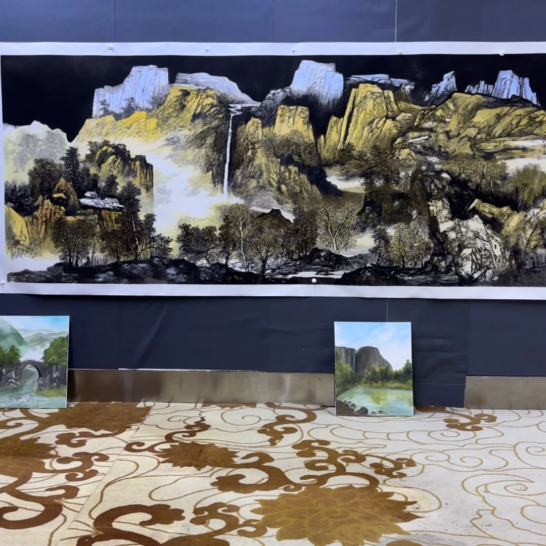 国画小*董舒军李欣主播