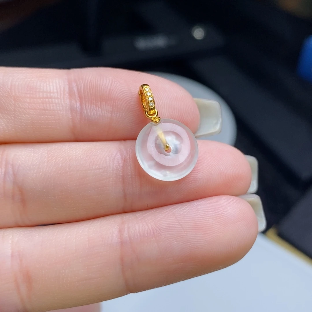 翡翠18K金镶嵌颈饰冰扣子滴流挂坠